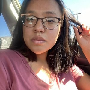 Meet your Posher, Talia